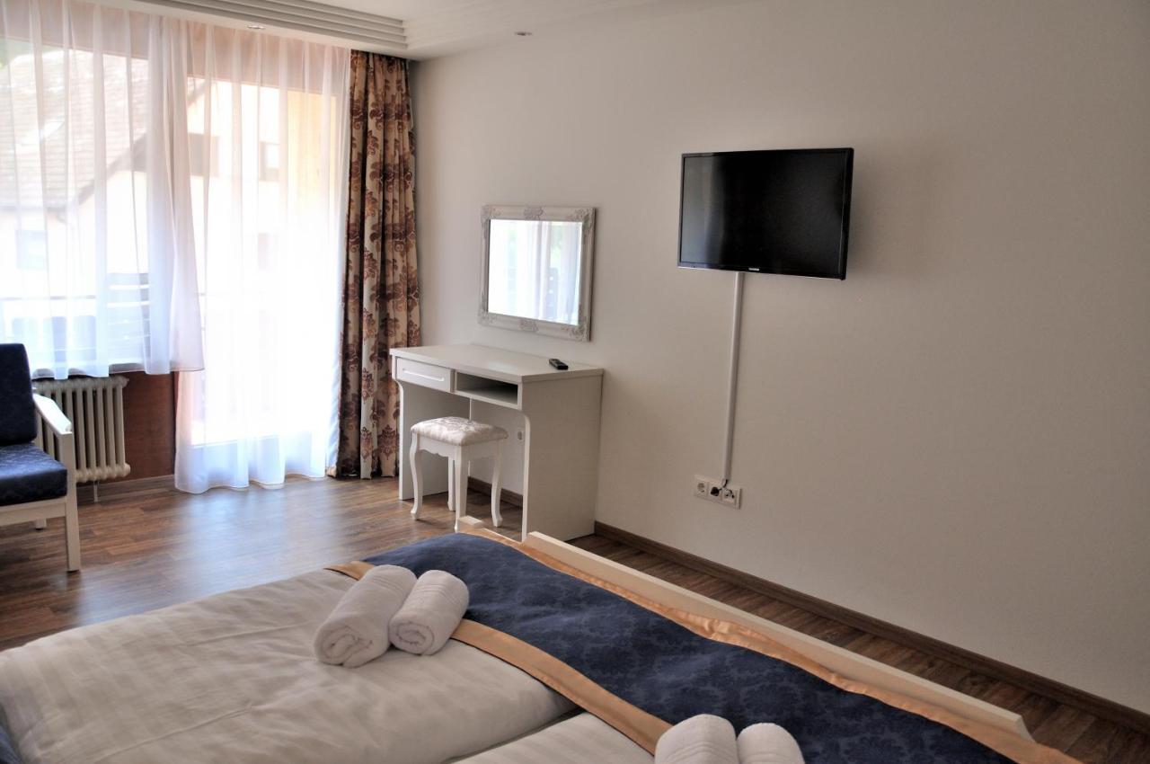 Hotel Eleon 바트타이나흐자벨슈타인 외부 사진